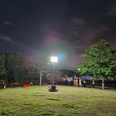 700W مولد LED المحمول برج الضوء المحمول للاحتياجات البناء والإضاءة الخارجية