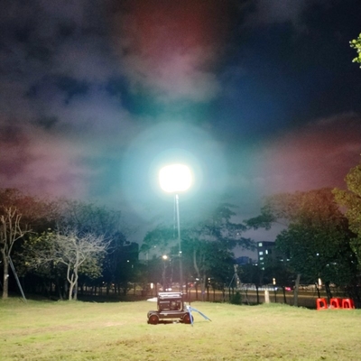 برج ضوء بالونات LED فائق الوضوح 200 واط للمنطقة الرياضية موقع البناء والمعادن الأزرق